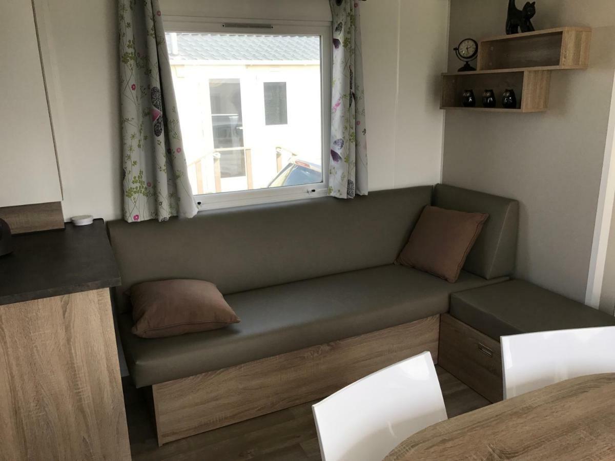 Caravan Middelkerke Hotel Ngoại thất bức ảnh